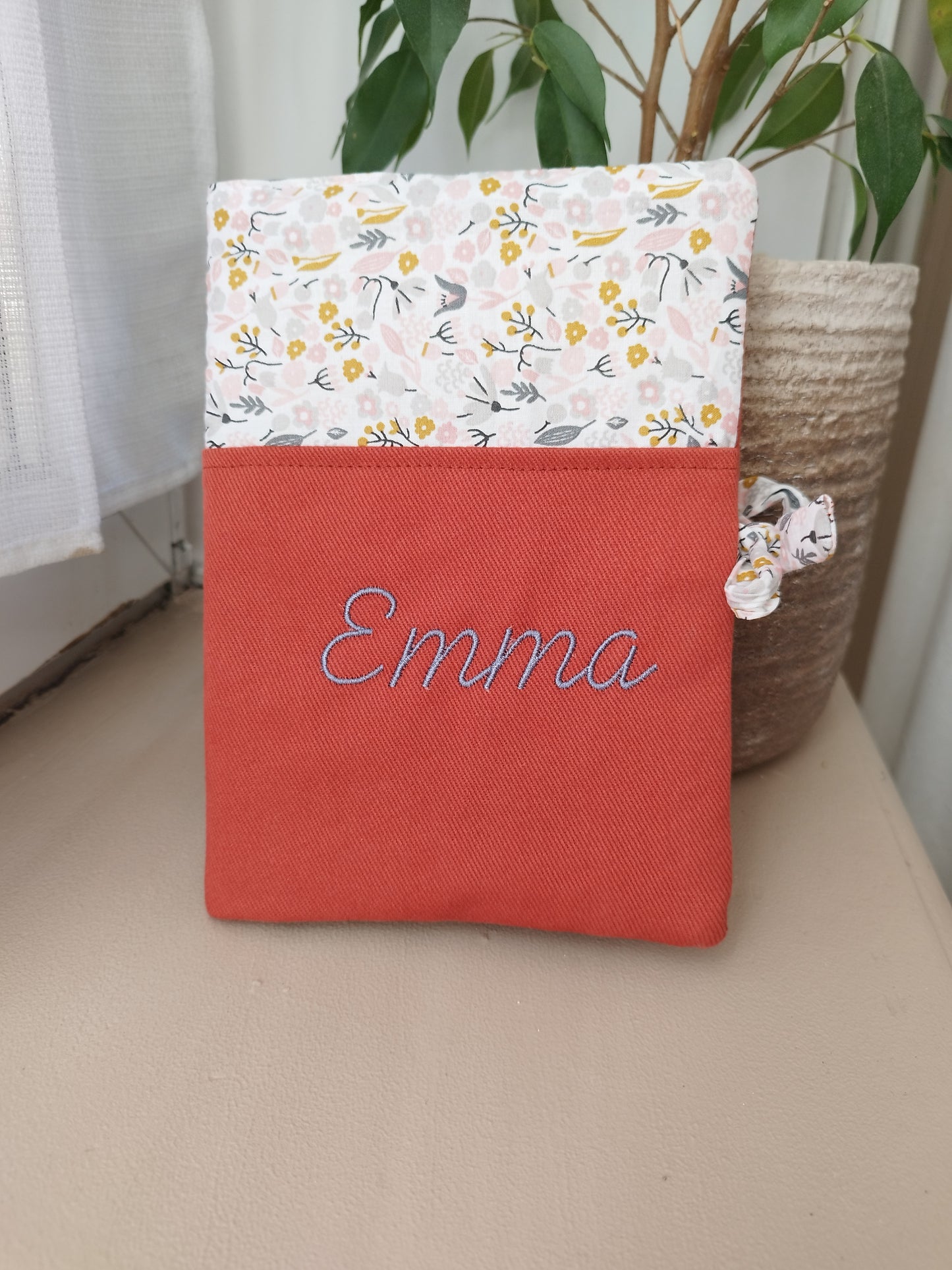 Pochette carnet de santé personnalisation par Broderie